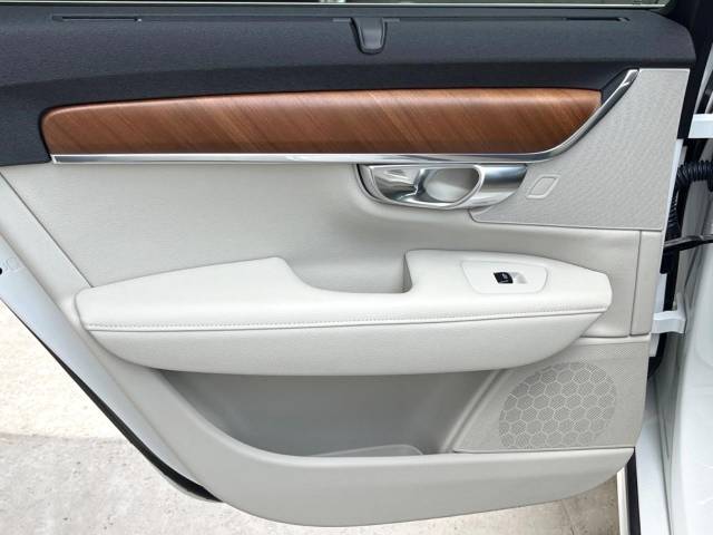 ボルボ Ｖ９０ Ｂ５ モメンタム 2.5万Km (神奈川県)[038]の中古車詳細