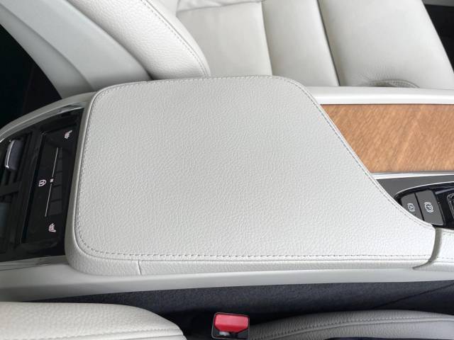 ボルボ Ｖ９０ Ｂ５ モメンタム 2.5万Km (神奈川県)[038]の中古車詳細