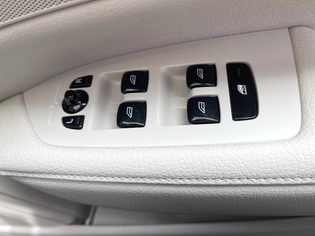 ボルボ Ｖ９０ Ｂ５ モメンタム 2.5万Km (神奈川県)[038]の中古車詳細