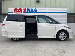 エリシオン ＧエアロＨＤＤナビパッケージ キャプテンシート仕様の中古車画像