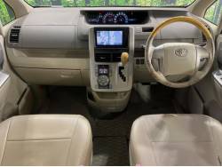 ノア Ｇの中古車画像