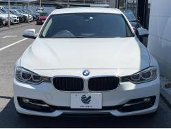 ３シリーズ ３２８ｉスポーツの中古車画像