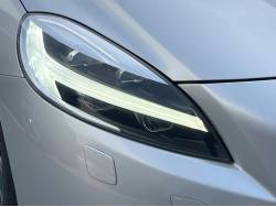 Ｖ４０ Ｔ３ キネティックの中古車画像