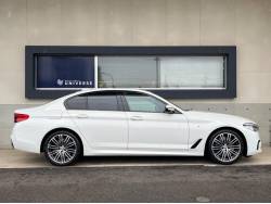 ５シリーズ ５４０ｉ Ｍスポーツの中古車画像