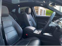 Ｅペイス ファーストエディションの中古車画像