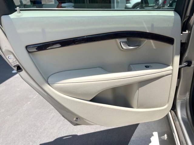 ボルボ Ｖ７０ Ｔ４ クラシック 7.1万Km (神奈川県)[328]の中古車詳細
