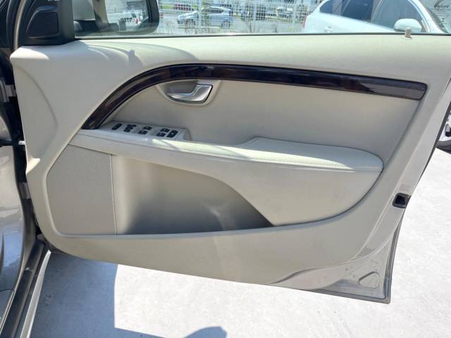 ボルボ Ｖ７０ Ｔ４ クラシック 7.1万Km (神奈川県)[328]の中古車詳細