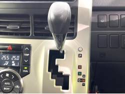 ヴォクシー Ｘの中古車画像