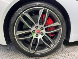 Ｆタイプ Ｒ ＡＷＤクーペの中古車画像