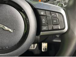 Ｆタイプ Ｒ ＡＷＤクーペの中古車画像