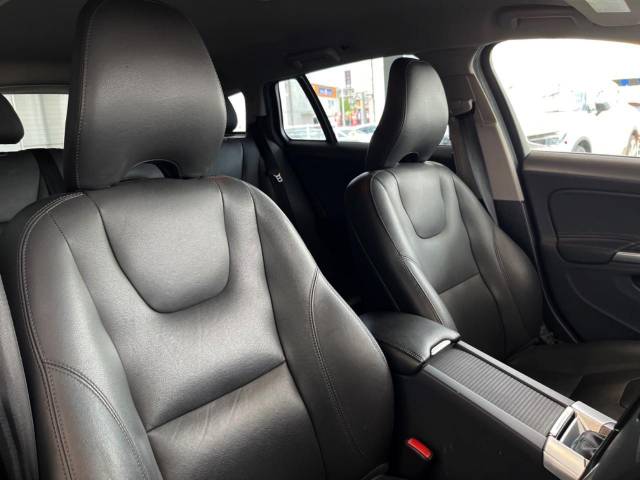 ボルボ Ｖ６０ Ｄ４ ＳＥ 7.4万Km (大阪府)[875]の中古車詳細