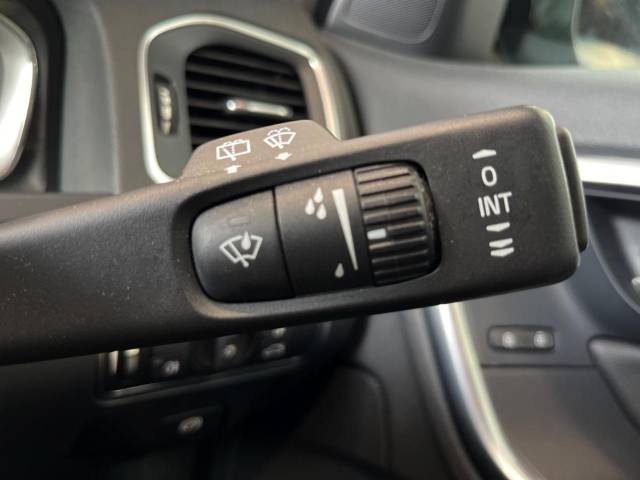 ボルボ Ｖ６０ Ｄ４ ＳＥ 7.4万Km (大阪府)[875]の中古車詳細