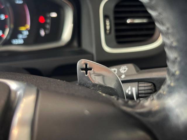 ボルボ Ｖ６０ Ｄ４ ＳＥ 7.4万Km (大阪府)[875]の中古車詳細