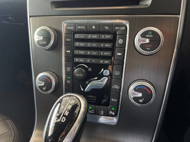 ボルボ Ｖ６０ Ｄ４ ＳＥ 7.4万Km (大阪府)[875]の中古車詳細