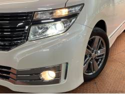 エルグランド ライダー 黒本革シート マニュアルシートの中古車画像