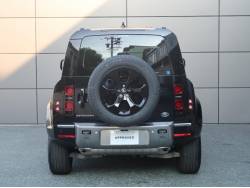 ディフェンダー １１０ＳＥ Ｐ３００ エアサスペンション装着車の中古車画像