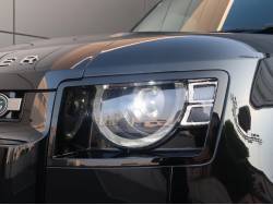 ディフェンダー １１０ＳＥ Ｐ３００ エアサスペンション装着車の中古車画像