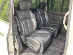 エルグランド ３５０ハイウェイスターブラックレザーの中古車画像