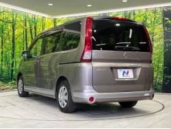 セレナ ２０ＲＳの中古車画像