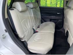 アウトランダーＰＨＥＶ Ｇの中古車画像