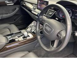 Ａ８ ３．０ＴＦＳＩクワトロの中古車画像