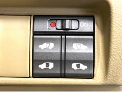 エリシオン Ｇの中古車画像