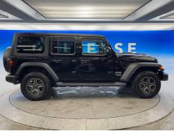 ジープ・ラングラーアンリミテッド スポーツの中古車画像