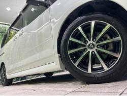 セレナ ライダーＳの中古車画像