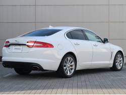 ＸＦ ２．０プレミアムラグジュアリーの中古車画像