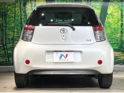 iQ 130G レザーパッケージ（トヨタ）[CVT（無段変速車）]の