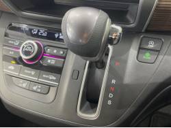 フリード クロスターの中古車画像