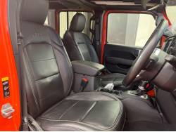 ジープ・ラングラーアンリミテッド サハラ スカイワンタッチパワートップの中古車画像