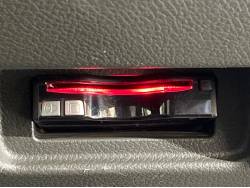 キューブ １５Ｘ ＦＯＵＲ Ｖセレクションの中古車画像