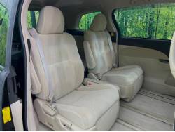 エスティマハイブリッド Ｘの中古車画像