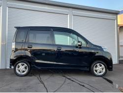 ライフ ディーバの中古車画像