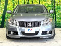 キザシ ベースグレード（スズキ）[CVT（無段変速車）]のカタログ
