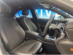 Ａクラスセダン Ａ２５０ ４マチックセダンの中古車画像