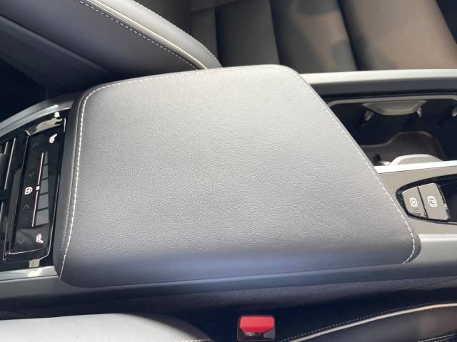 ボルボ Ｓ６０ Ｂ５ Ｒデザイン 2.2万Km (神奈川県)[807]の中古車詳細