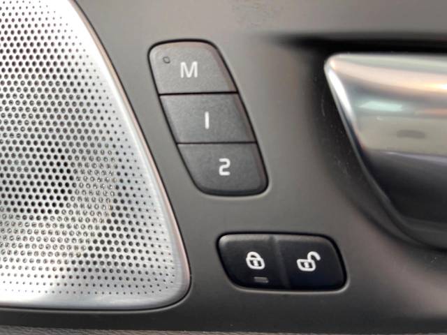 ボルボ Ｓ６０ Ｂ５ Ｒデザイン 2.2万Km (神奈川県)[807]の中古車詳細