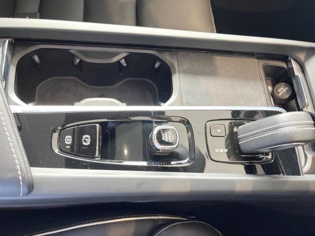 ボルボ Ｓ６０ Ｂ５ Ｒデザイン 2.2万Km (神奈川県)[807]の中古車詳細