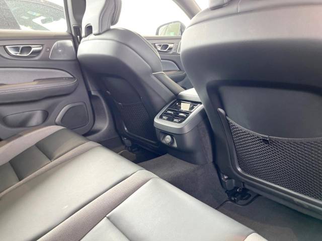 ボルボ Ｓ６０ Ｂ５ Ｒデザイン 2.2万Km (神奈川県)[807]の中古車詳細