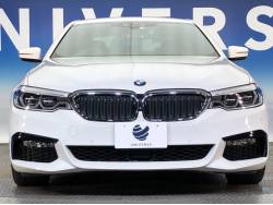 ５シリーズ ５４０ｉ Ｍスポーツの中古車画像