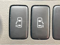 アイシス プラタナブラックリミテッドの中古車画像