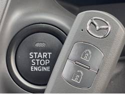 ＭＡＺＤＡ２ １５ＭＢの中古車画像