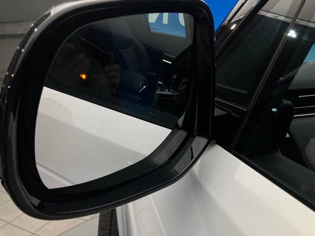 ランドローバー レンジローバースポーツ ローンチエディション 1.5万Km 1,229.8万円(大阪府)[922]の中古車詳細