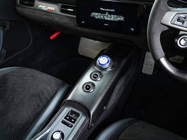 マセラティ ＭＣ２０ ベースグレード 0.4万Km 2,736.0万円(愛知県)[943]の中古車詳細