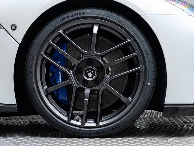 マセラティ ＭＣ２０ ベースグレード 0.4万Km 2,736.0万円(愛知県)[943]の中古車詳細