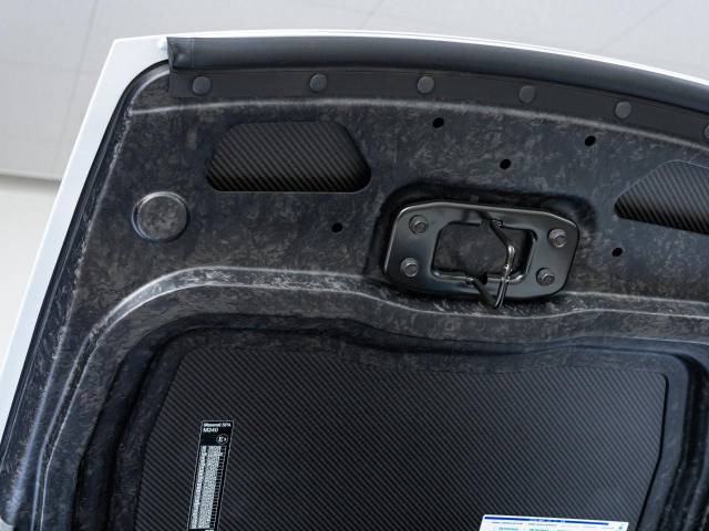 マセラティ ＭＣ２０ ベースグレード 0.4万Km 2,736.0万円(愛知県)[943]の中古車詳細