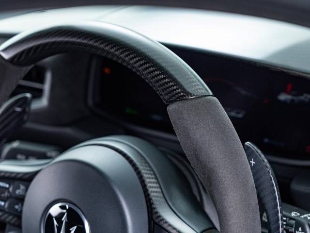 マセラティ ＭＣ２０ ベースグレード 0.4万Km 2,736.0万円(愛知県)[943]の中古車詳細