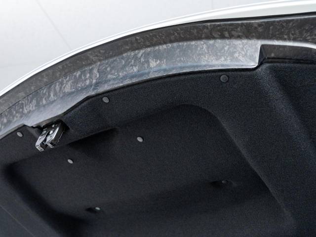 マセラティ ＭＣ２０ ベースグレード 0.4万Km 2,736.0万円(愛知県)[943]の中古車詳細